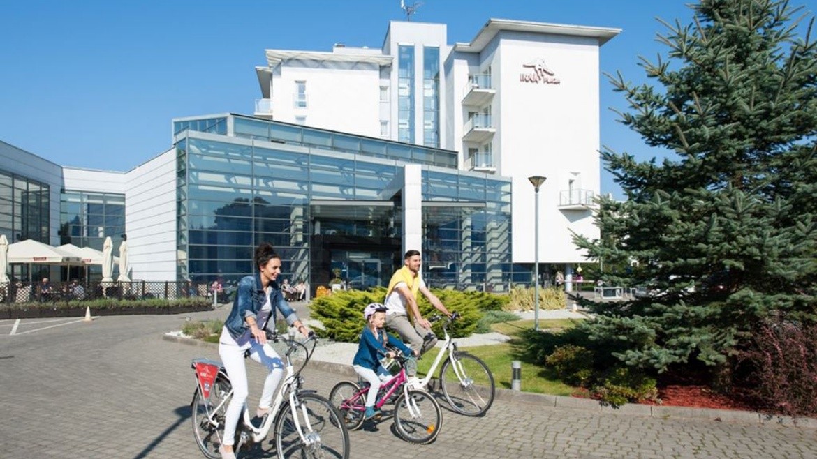 Ikar Plaza