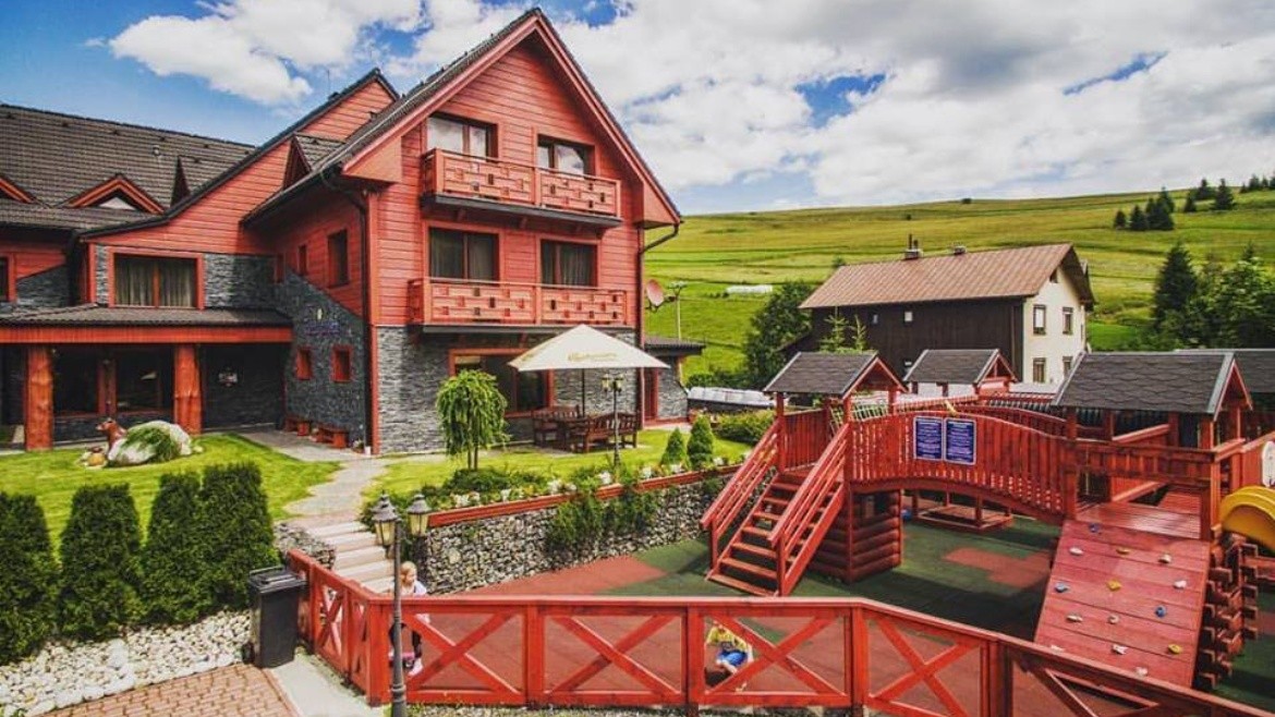Winter & Summer Resort