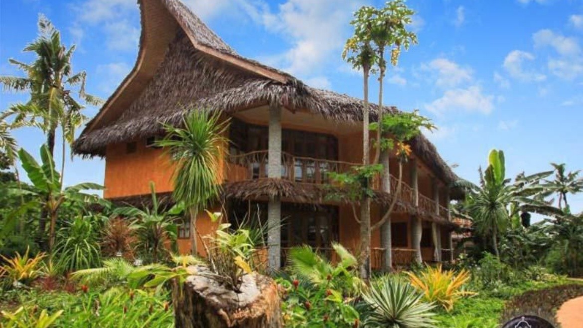 Coco Grove Beach Resort