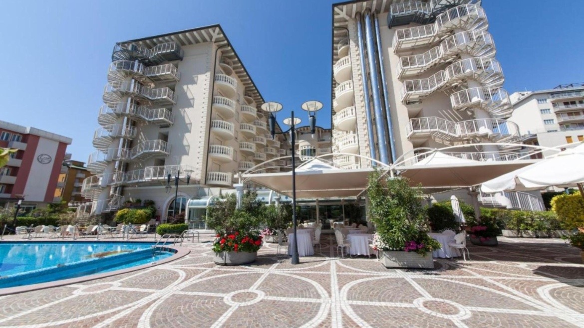Hotel Palace