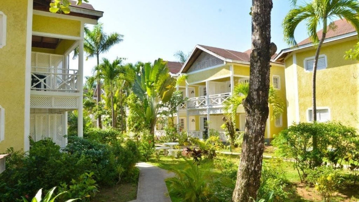 Merrils Beach Resort II