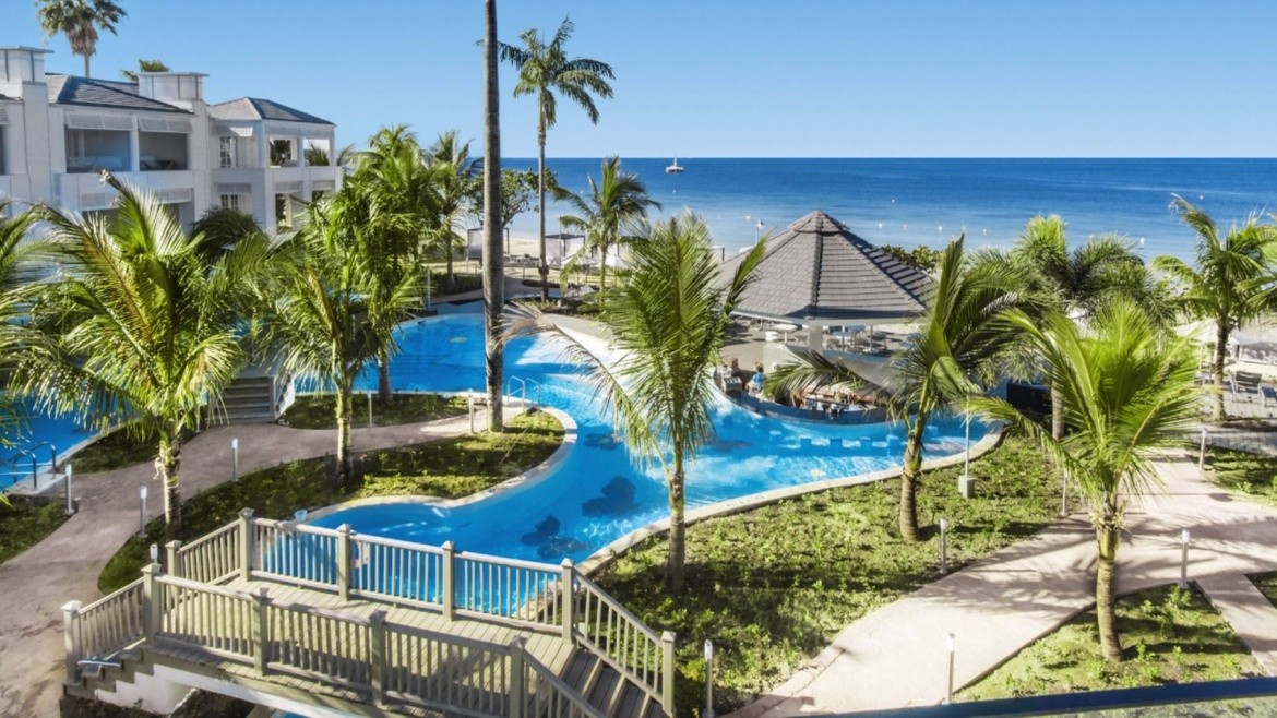 Azul Beach Resort
