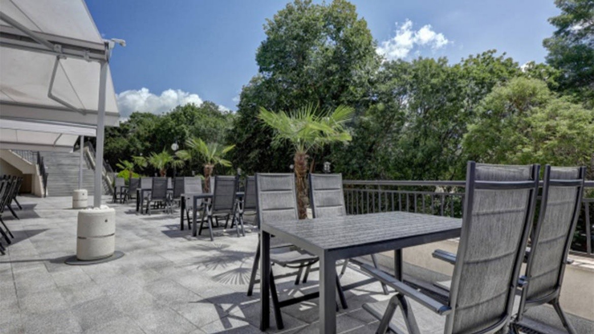 Continental Apartments