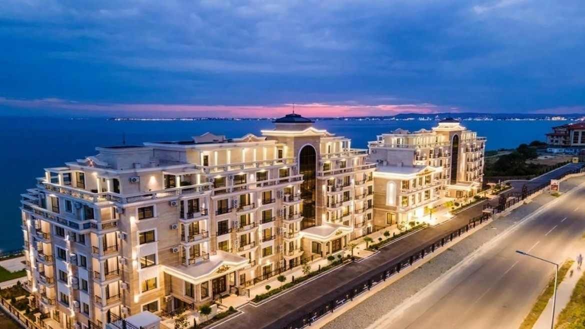 Onyx Beach Residence