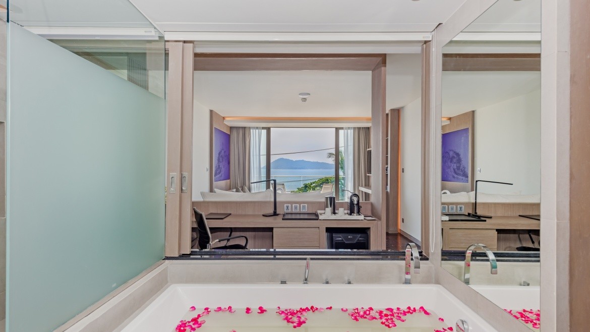 Oceanfront Beach Resort & Spa