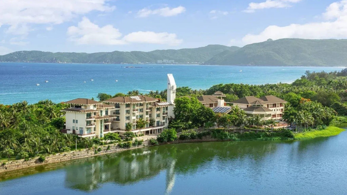 Palm Beach Resort Yalong Bay Sanya