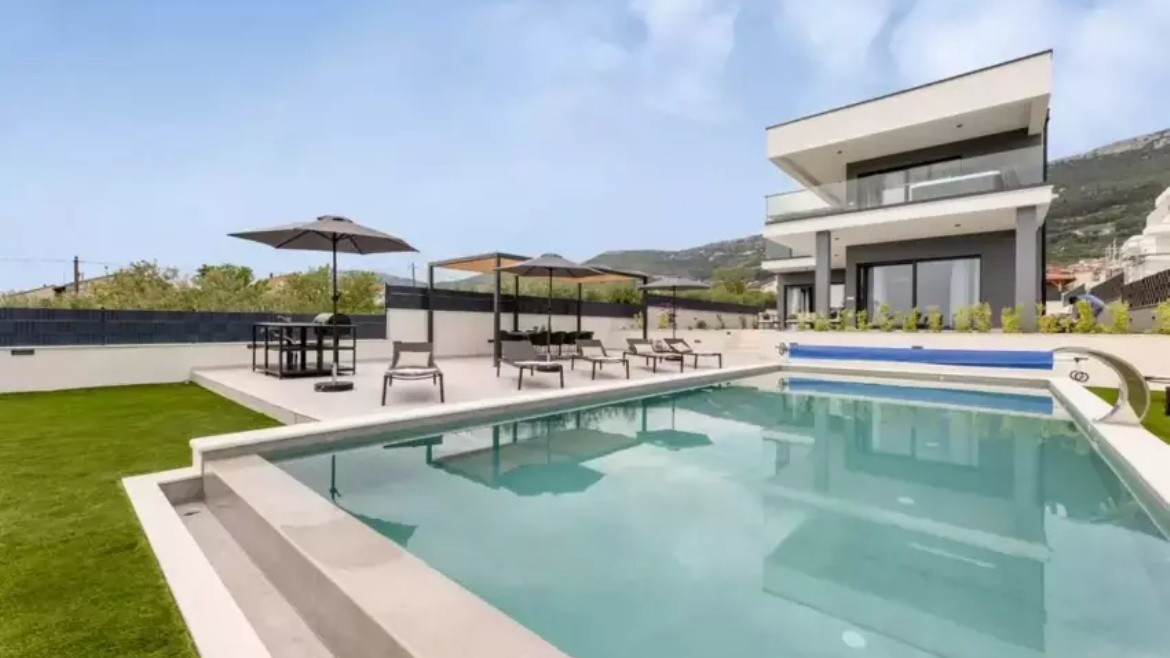 Villa Miamore (Kaštel Stari)