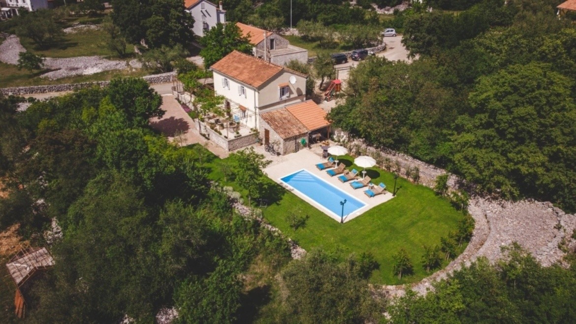 Villa M
