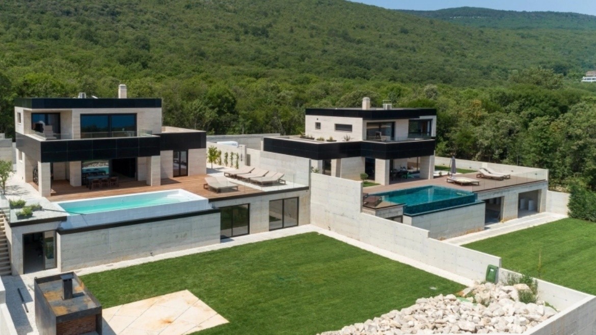 Villa Unua