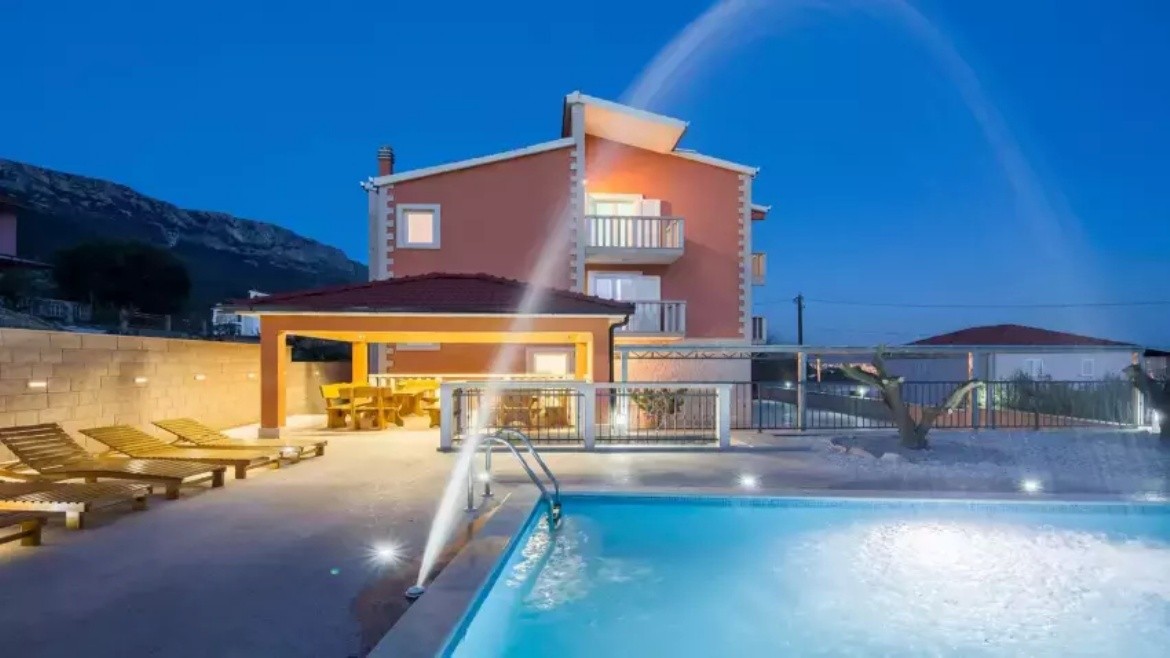 Villa Luma (Kaštel Sućurac)