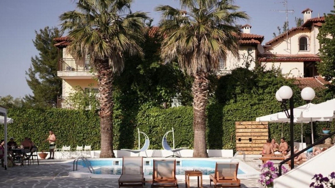 Theo Bungalows