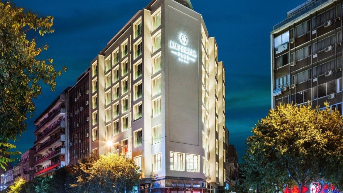 ad Imperial Plus Thessaloniki