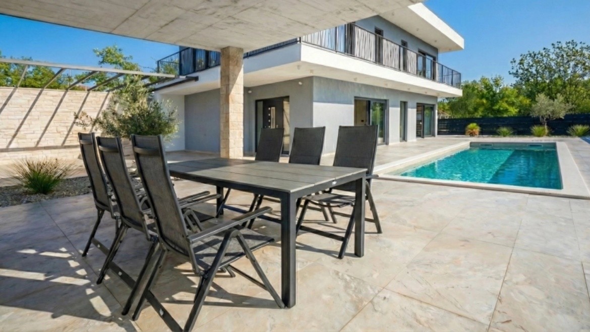 Villa Adistria (Sveti Petar u Šumi)