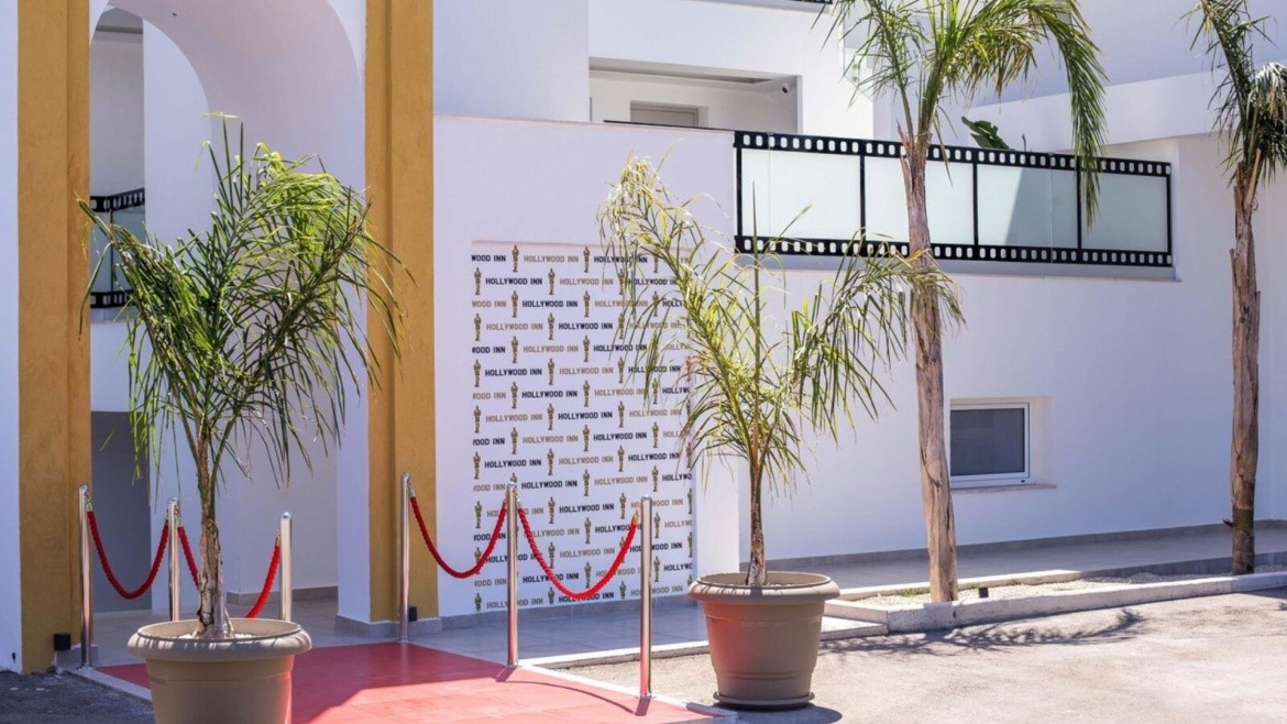 Hollywood Inn