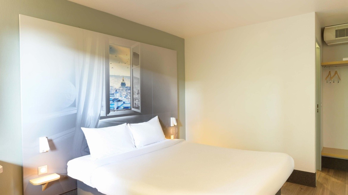 B&B PONTAULT-COMBAULT