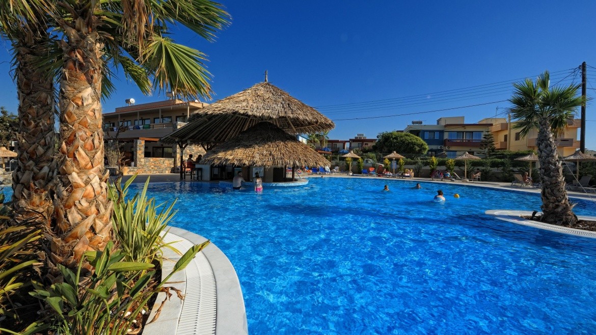 Aphrodite Beach Club - Apollo