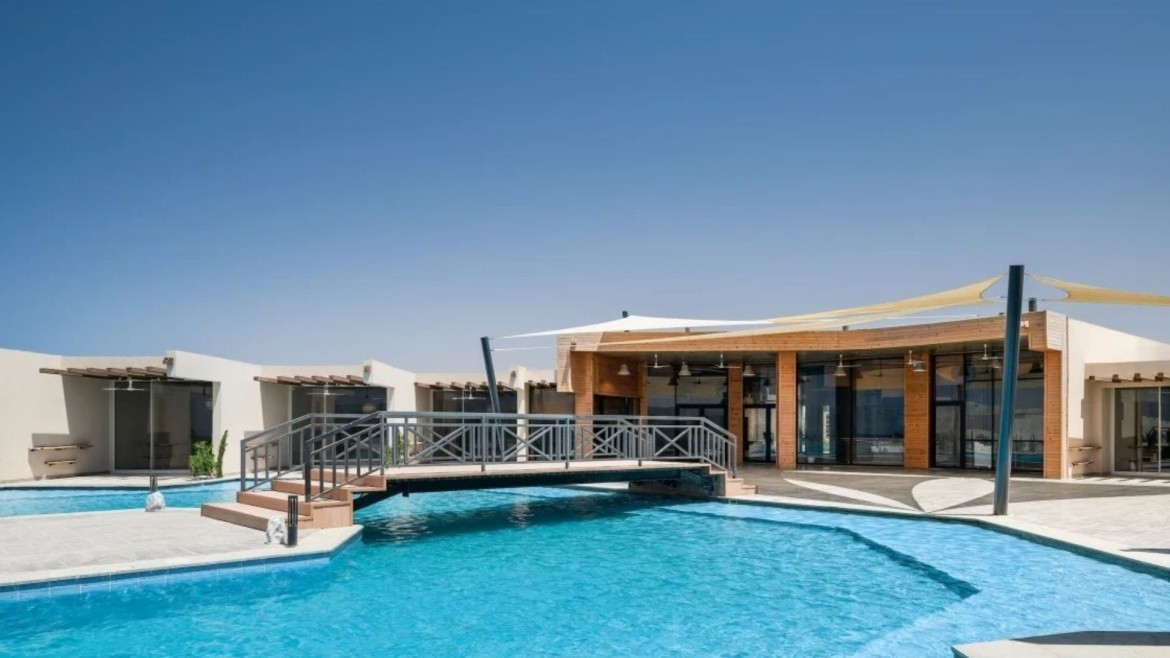 Azur White Resort