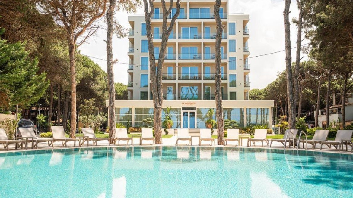 Skanderbeg Resort