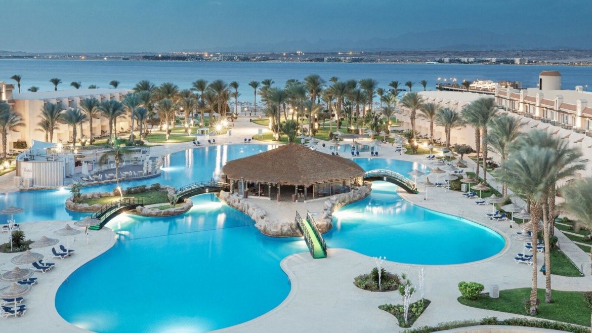 V Grand Beach Resort