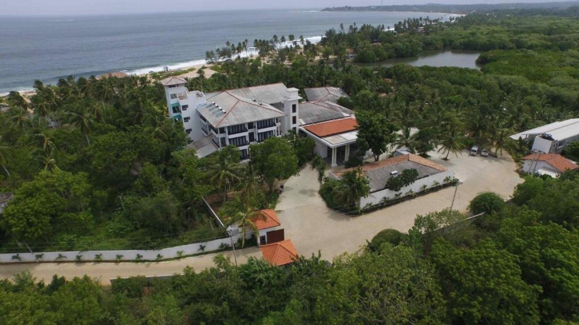 Lagoon Paradise Beach Resort