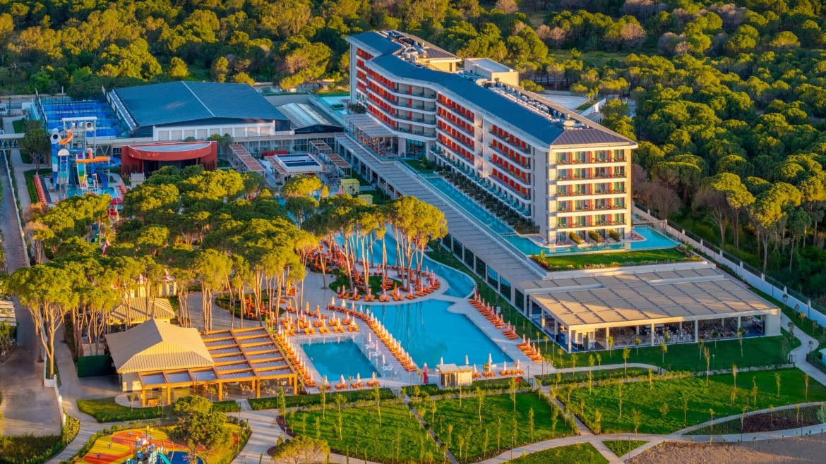Trendy Perge Resort & Suites