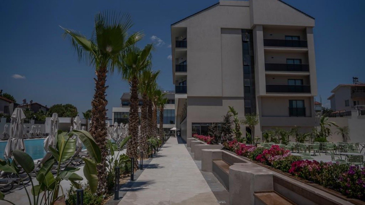 Avia Resort & Spa
