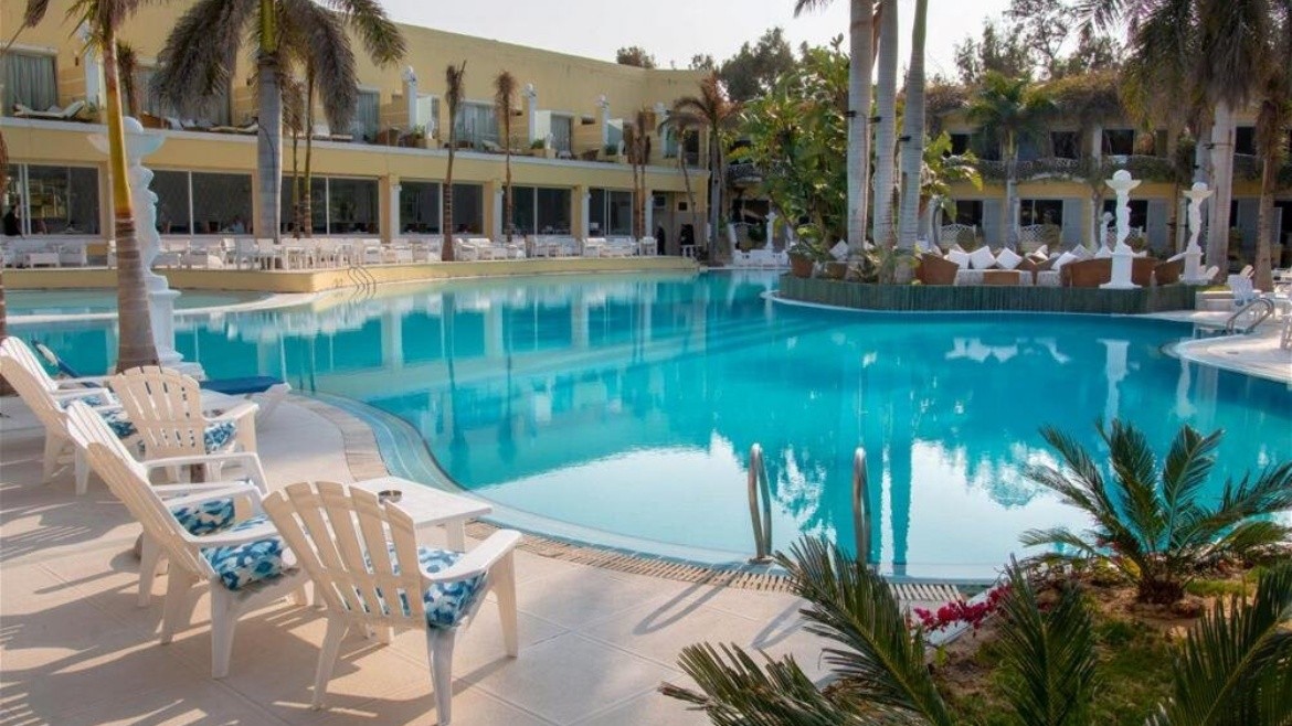 Paradise Inn Beach Resort