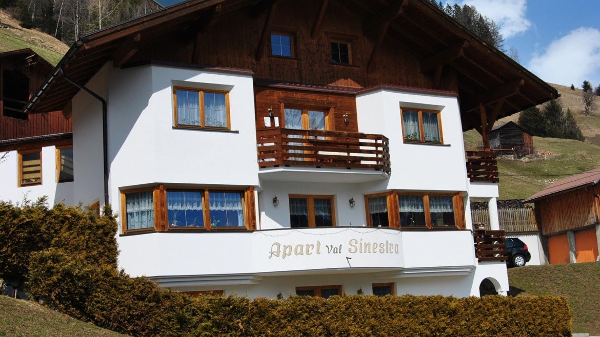 Val Sinestra apartments