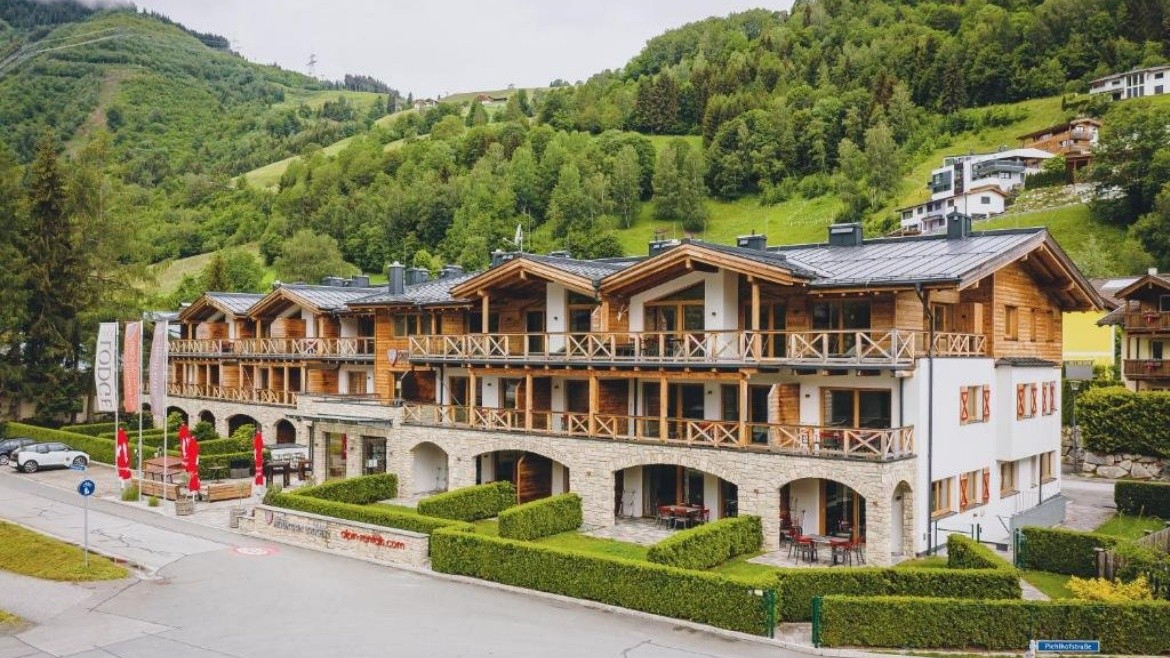 Avenida Mountain Lodges