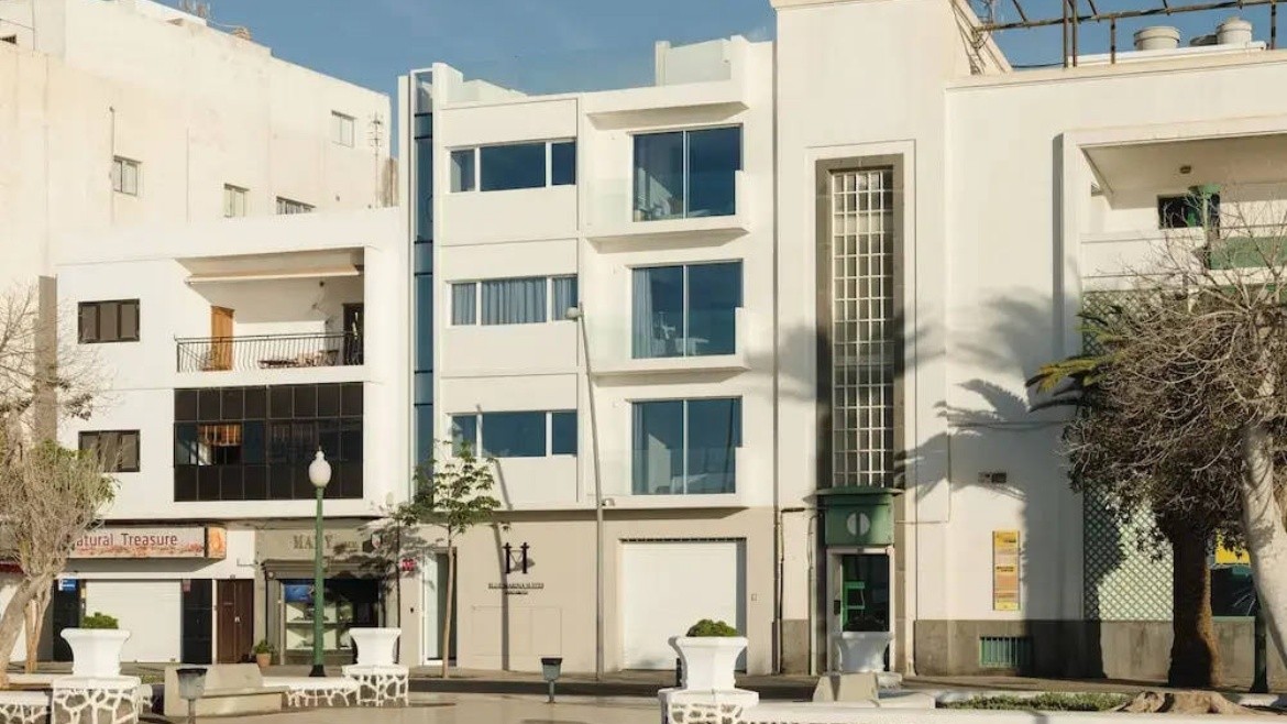 Blue Marina Suites - Boutique Apartments