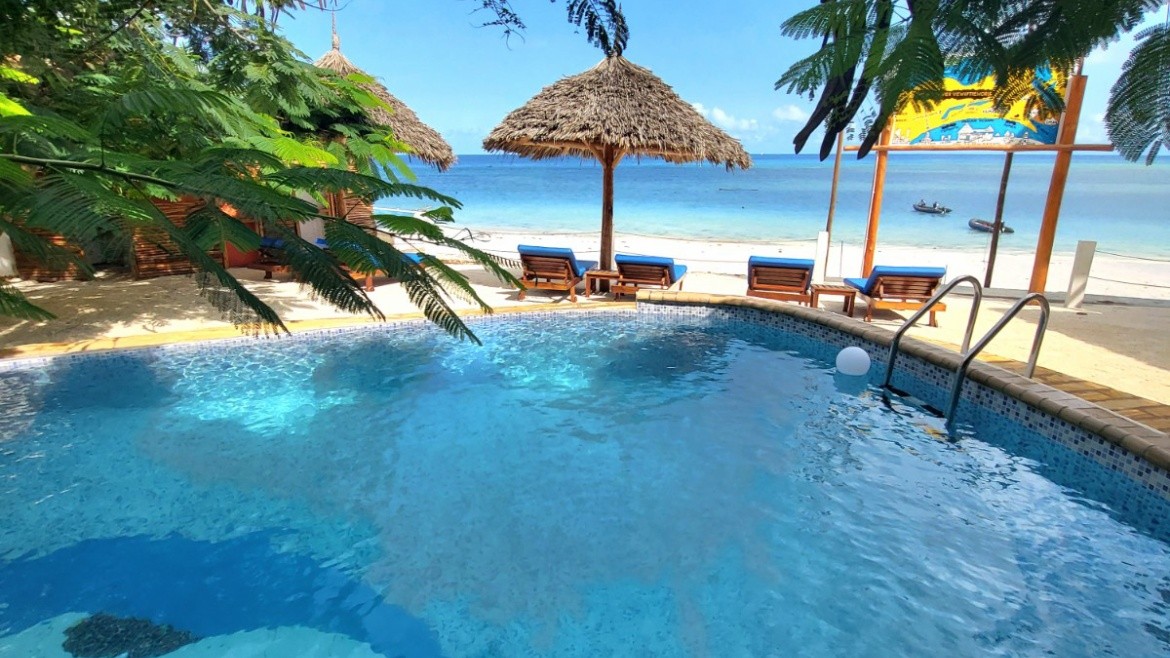 Double A Nungwi Beach Hotel