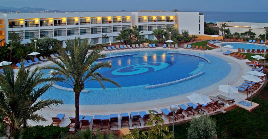 Grand Palladium Palace Ibiza Resort & Spa 1