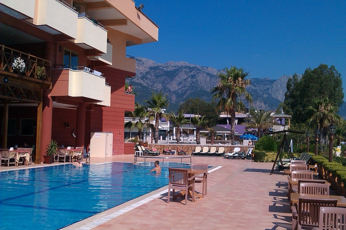 Hotel Valeri Beach