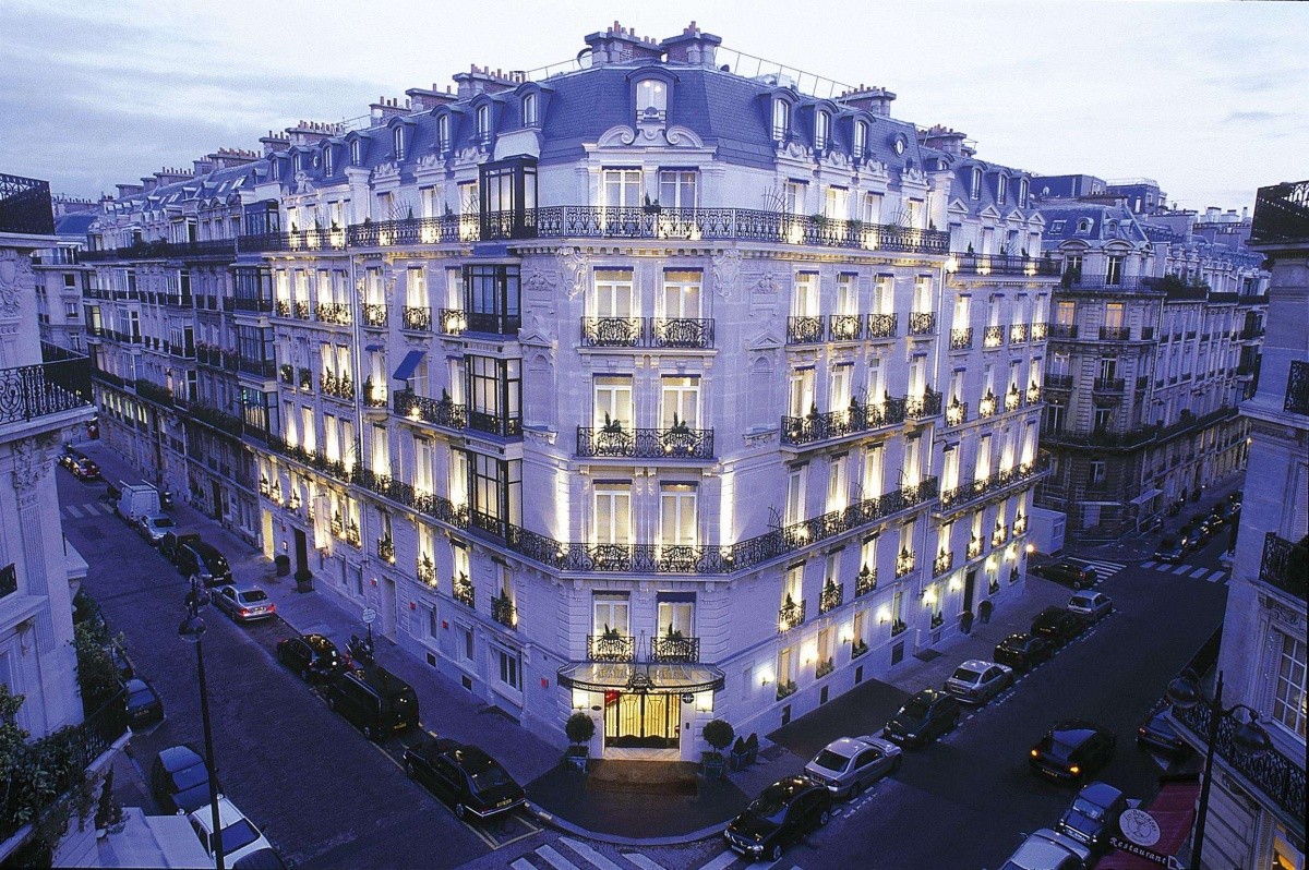 Hotel La Tremoille - Paryż