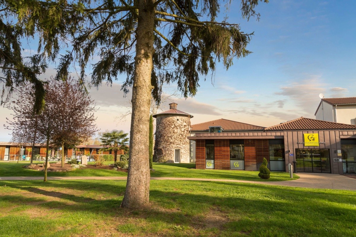 Hotel La Charpinière (Saint-Galmier)