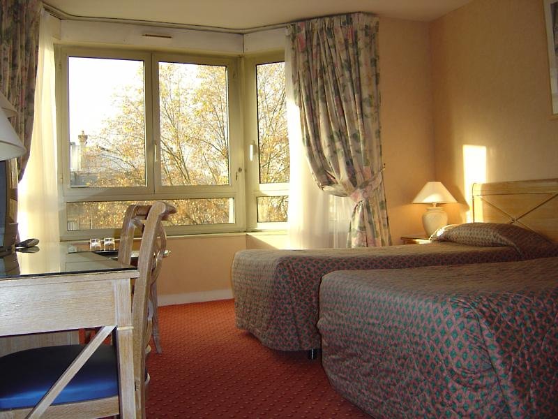 Hotel Royal Garden Champs Elysees - Párizs és környéke