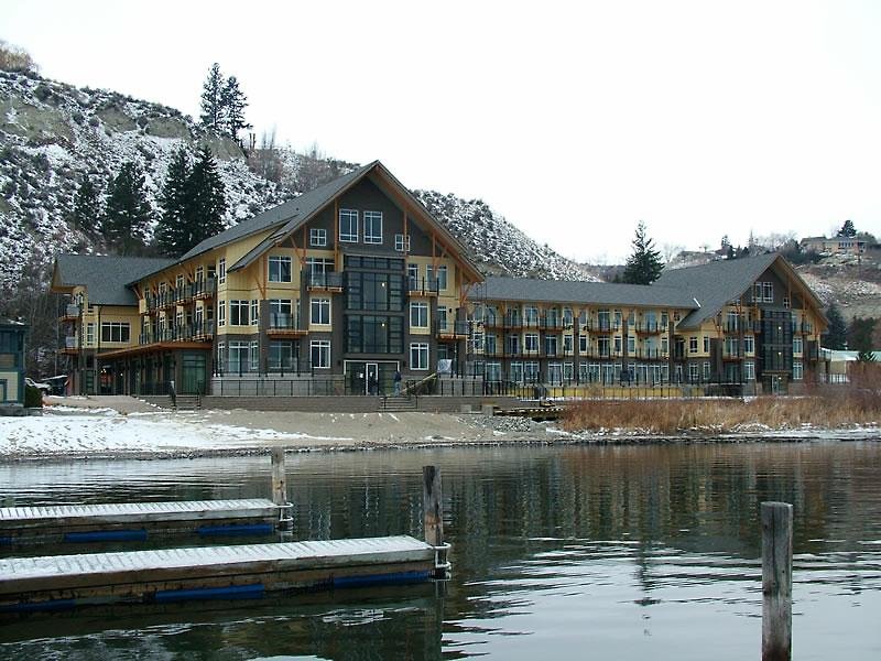 Hotel Summerland Waterfront Resort