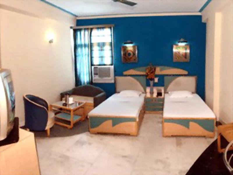 Hotel Hotel Suncourt Yatri - Delhi