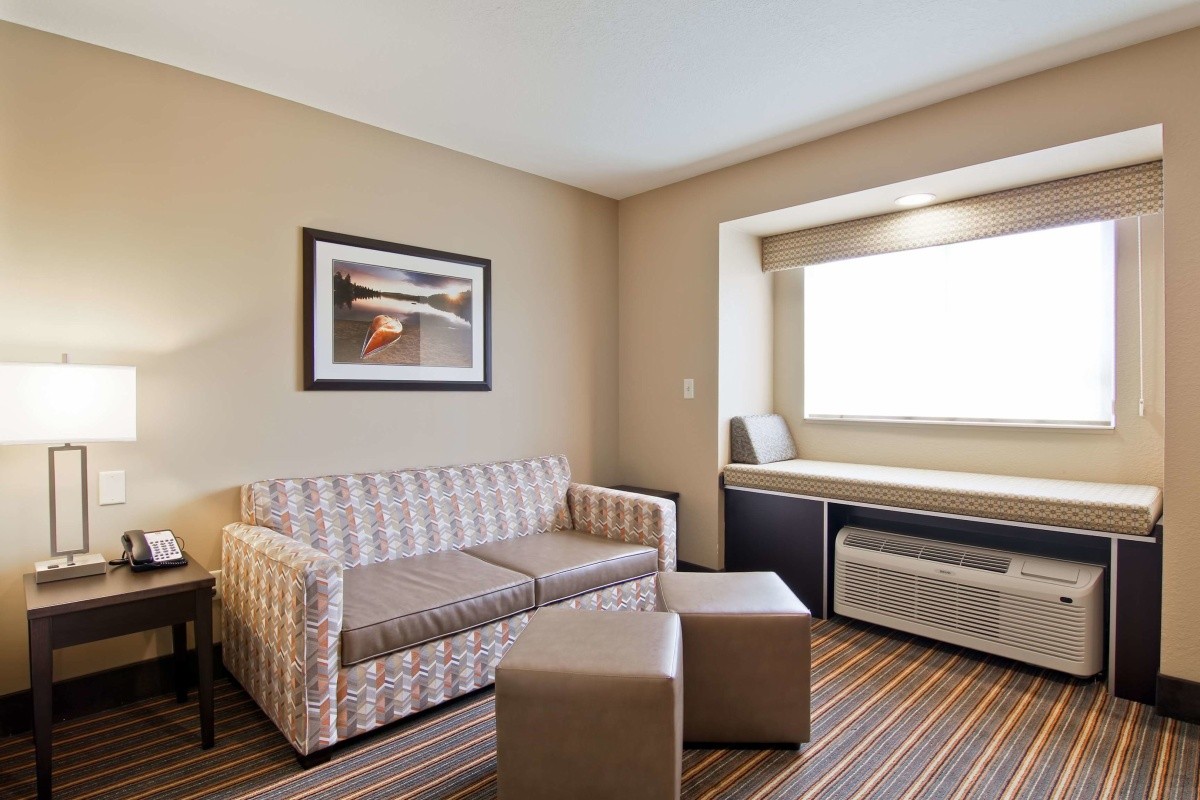 Hotel Best Western Plus Woodstock Inn & Suites