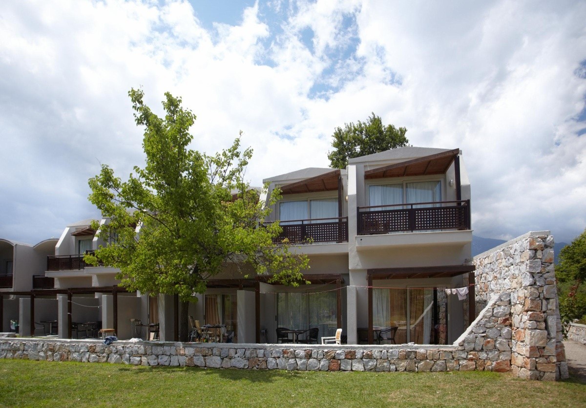Olympian Bay Grand Resort Sz ll s G r gorsz g Olymposi Rivi ra 135 Olympian Bay Grand Resort Sz ll s G r gorsz g Olymposi Rivi ra 135