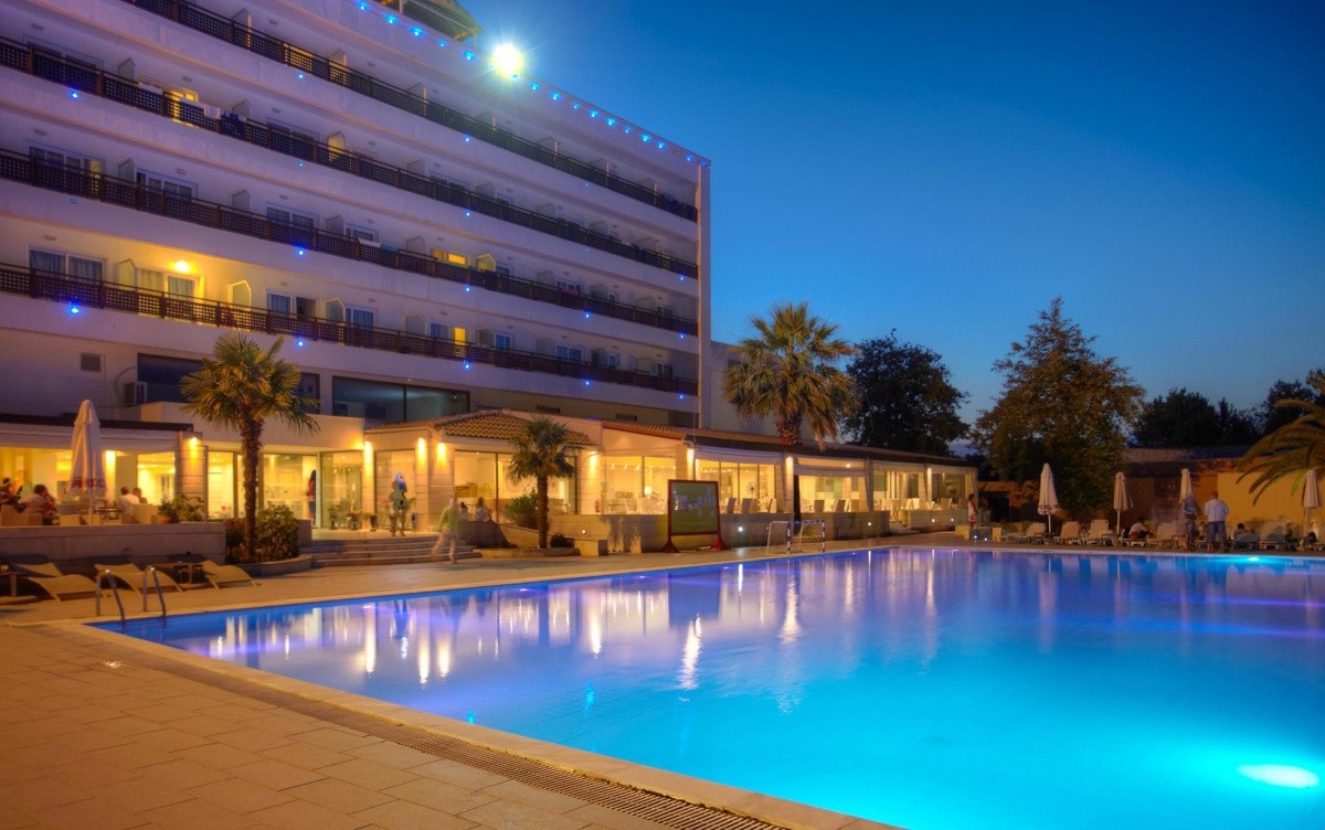 Olympian Bay Grand Resort Sz ll s G r gorsz g Olymposi Rivi ra 133 Olympian Bay Grand Resort Sz ll s G r gorsz g Olymposi Rivi ra 133