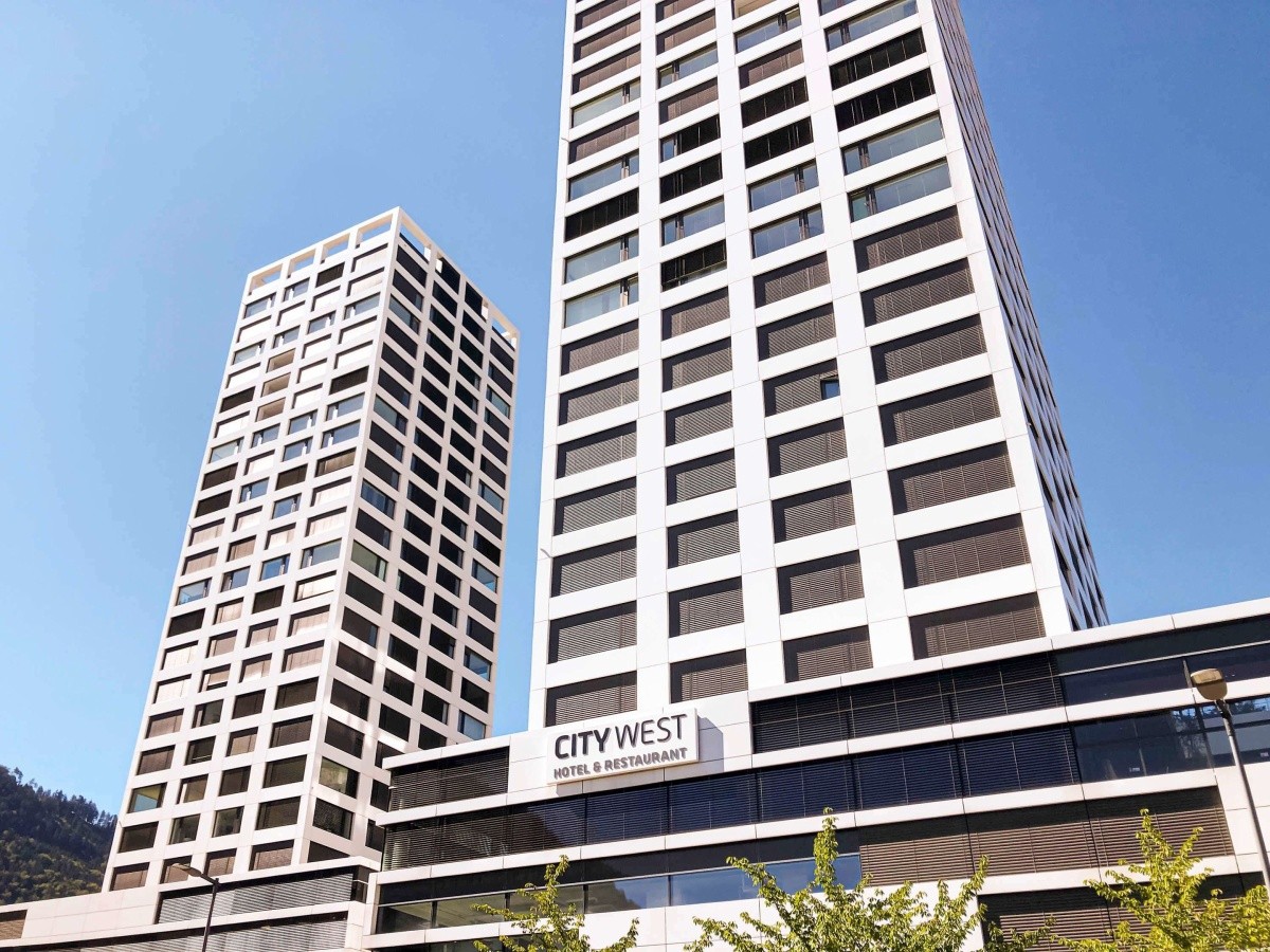 Hotel City West