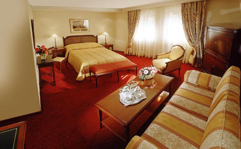 Hotel Bristol - Genf