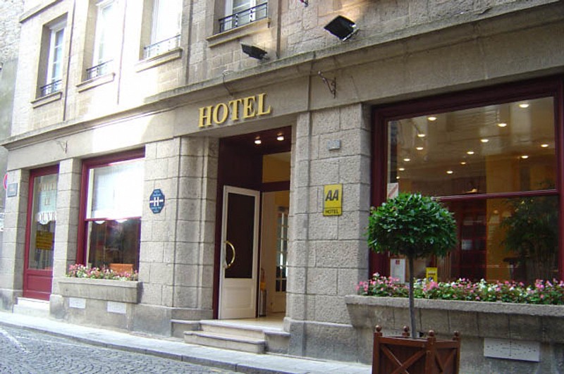 Hotel The Originals du Louvre Saint-Malo