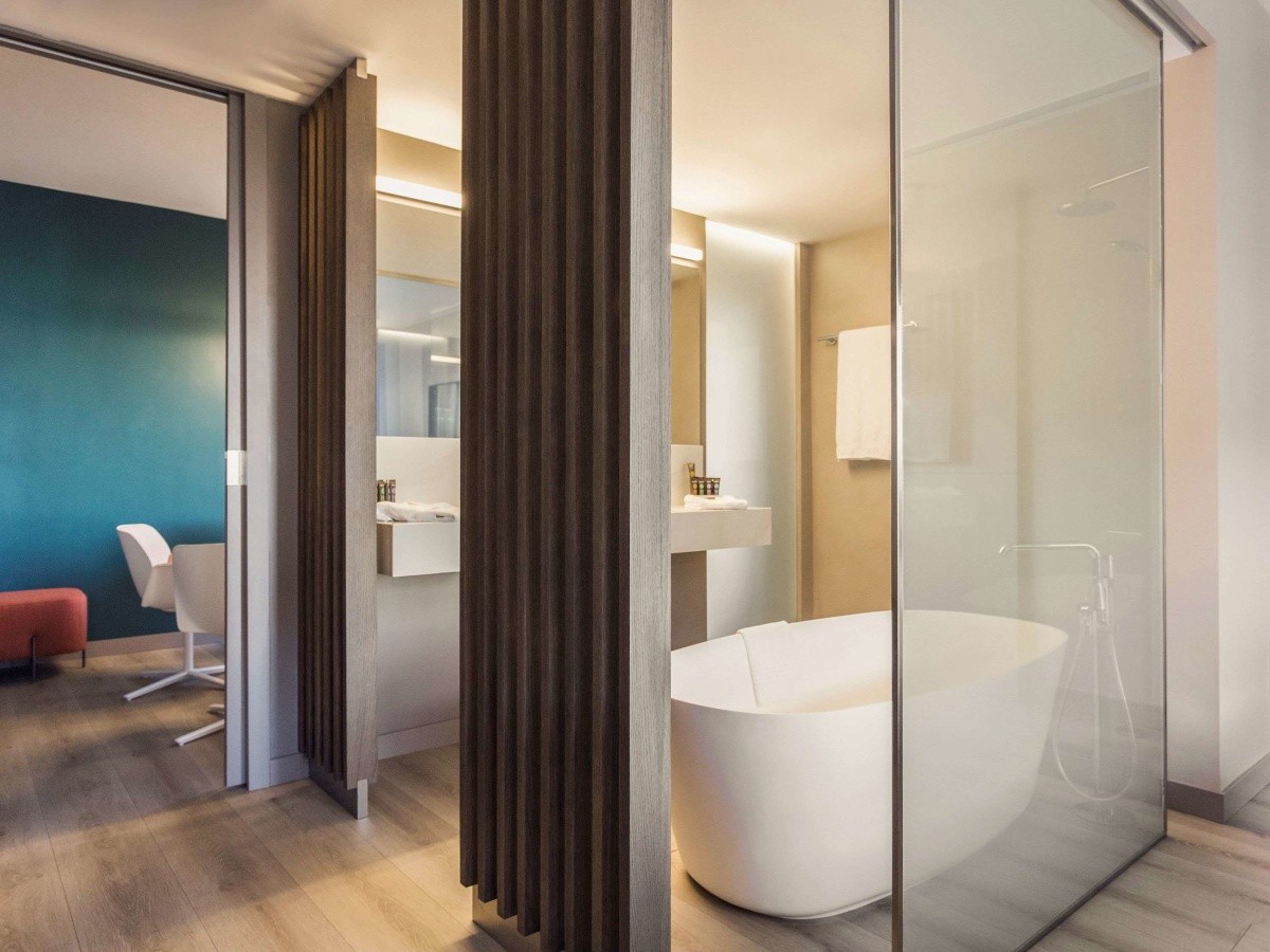 novotel madrid campo de las naciones