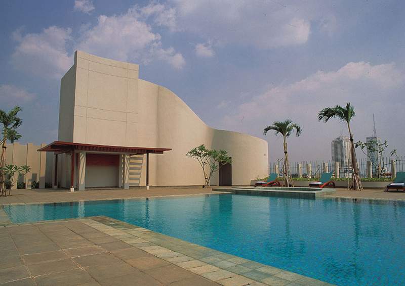 Hotel Sparks Luxe Jakarta
