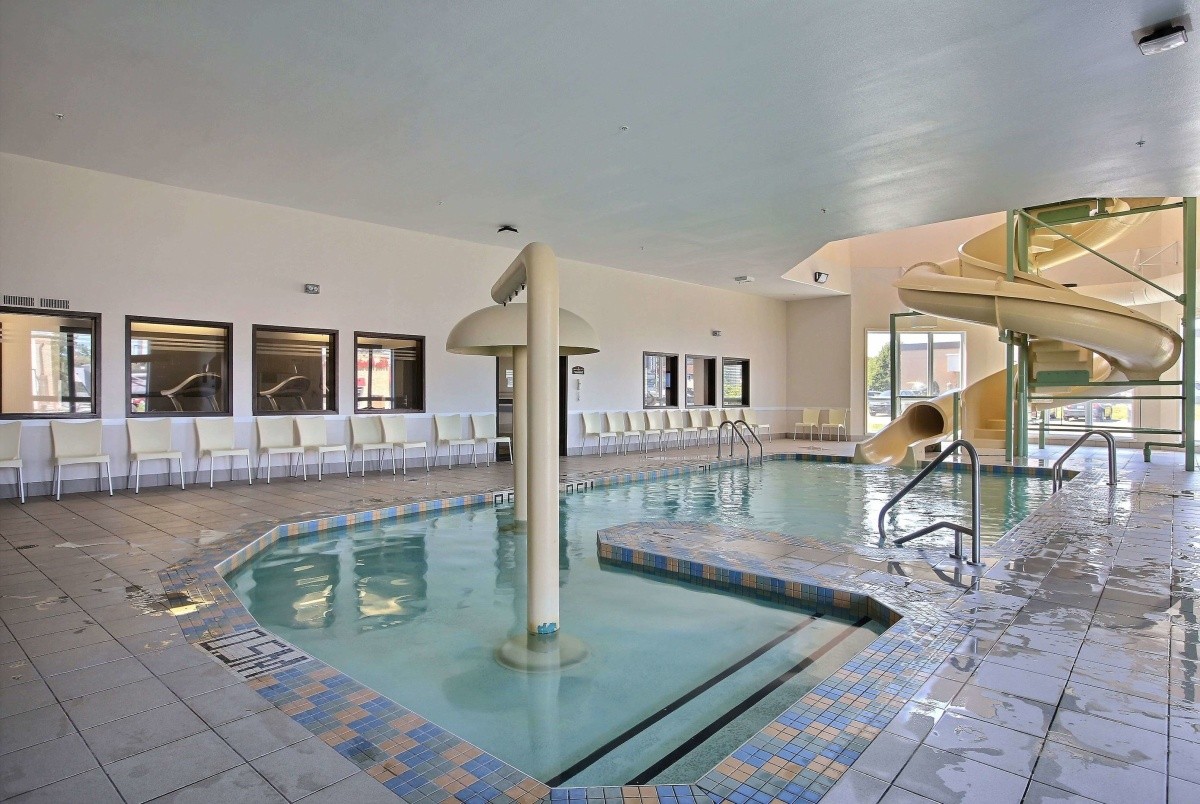 Hotel Super 8 by Wyndham Trois-Rivieres
