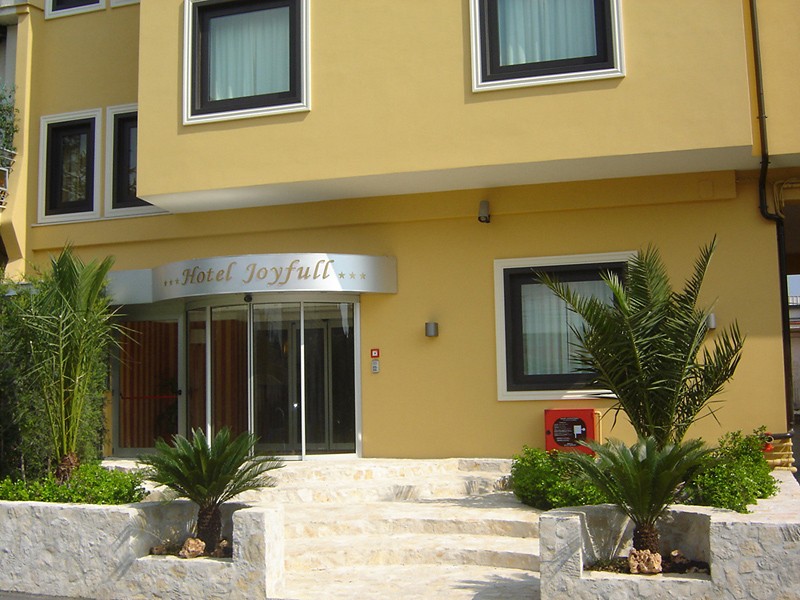 Hotel Joyfull (Naples) - Kampánia
