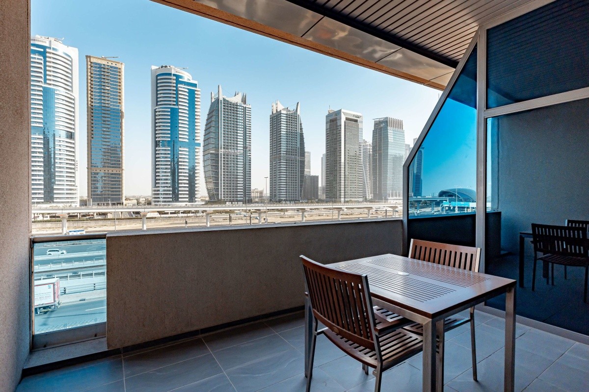 Hotel The Radisson Blu Residence, Dubai Marina, Spojené arabské emiráty Dubai Invia