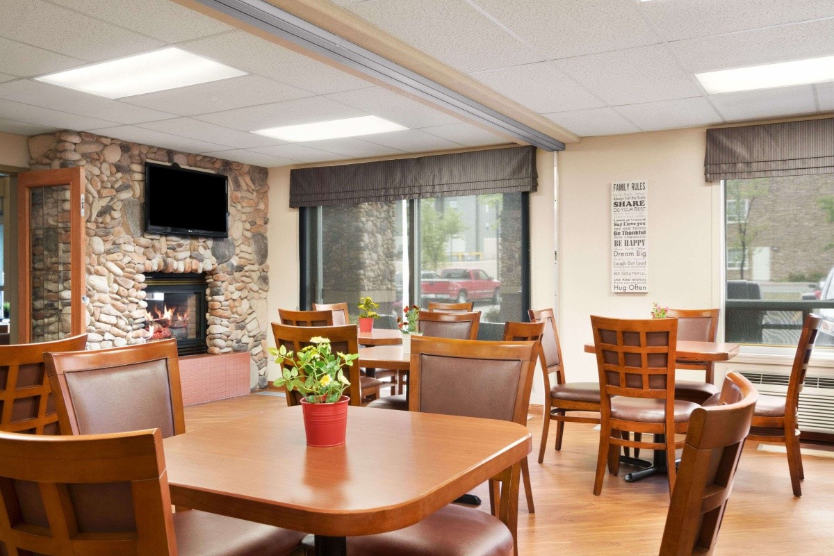 Hotel Days Inn Calgary Airport, Kanada - 5 471 Kč Invia